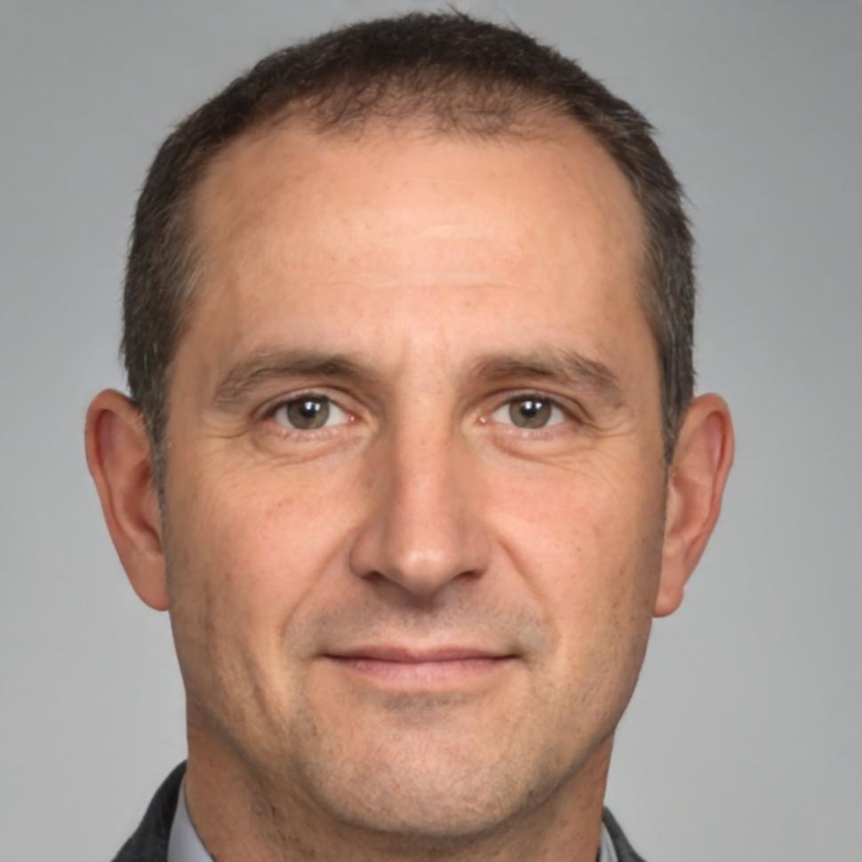 Portrait de Mathieu Rousseau, expert en finance d'entreprise